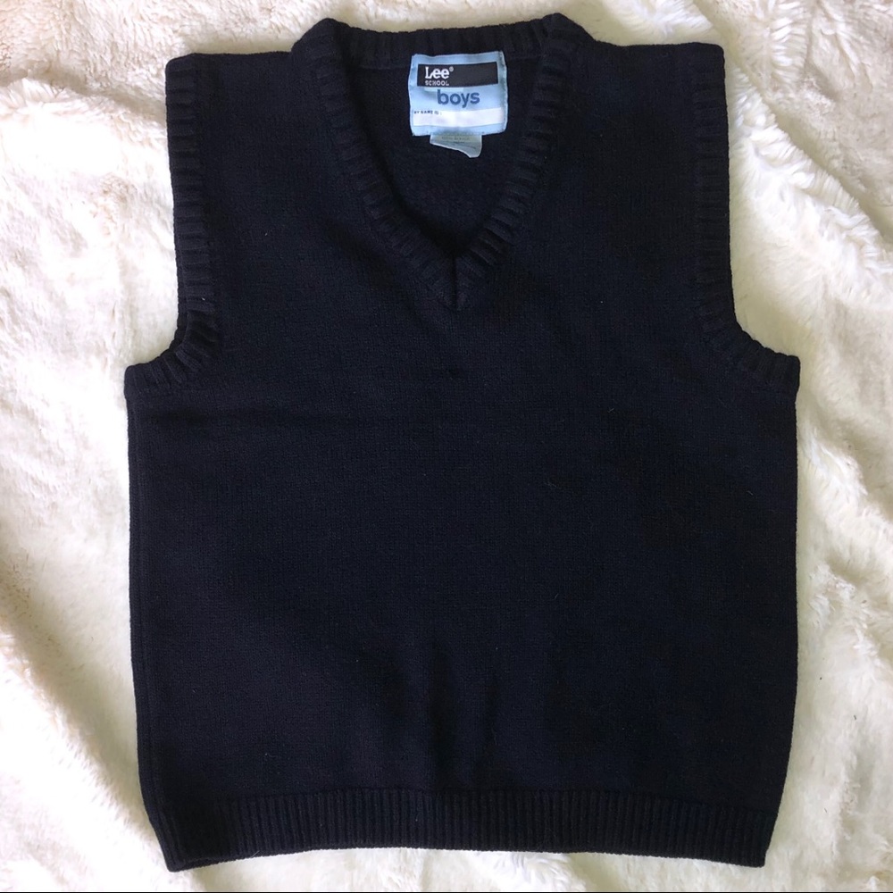 Sweater vest